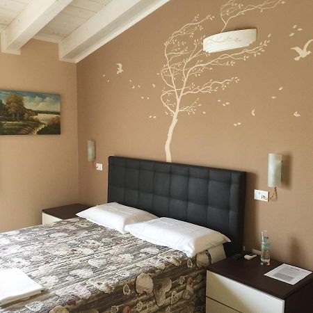 Bba2Passi Bed & Breakfast Marina di Massa Ngoại thất bức ảnh