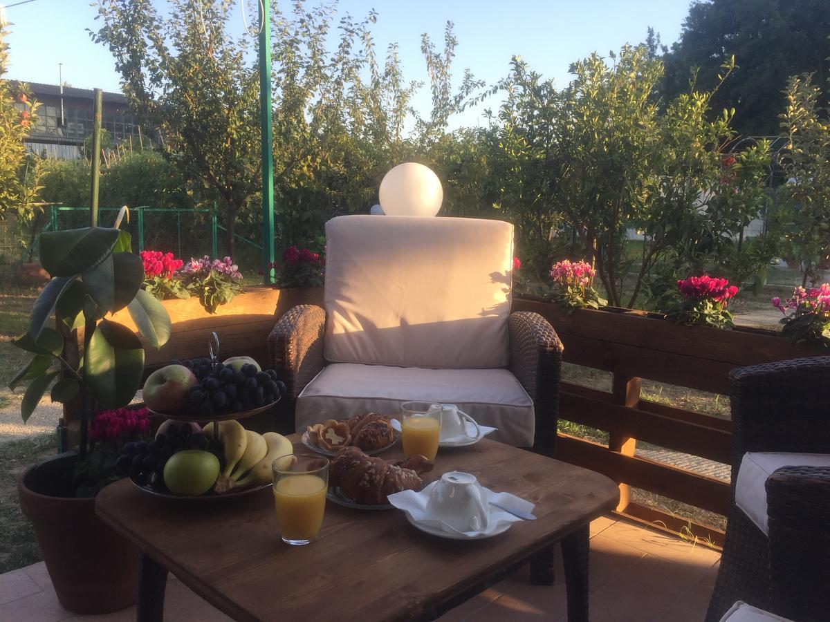 Bba2Passi Bed & Breakfast Marina di Massa Ngoại thất bức ảnh