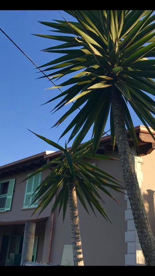 Bba2Passi Bed & Breakfast Marina di Massa Ngoại thất bức ảnh