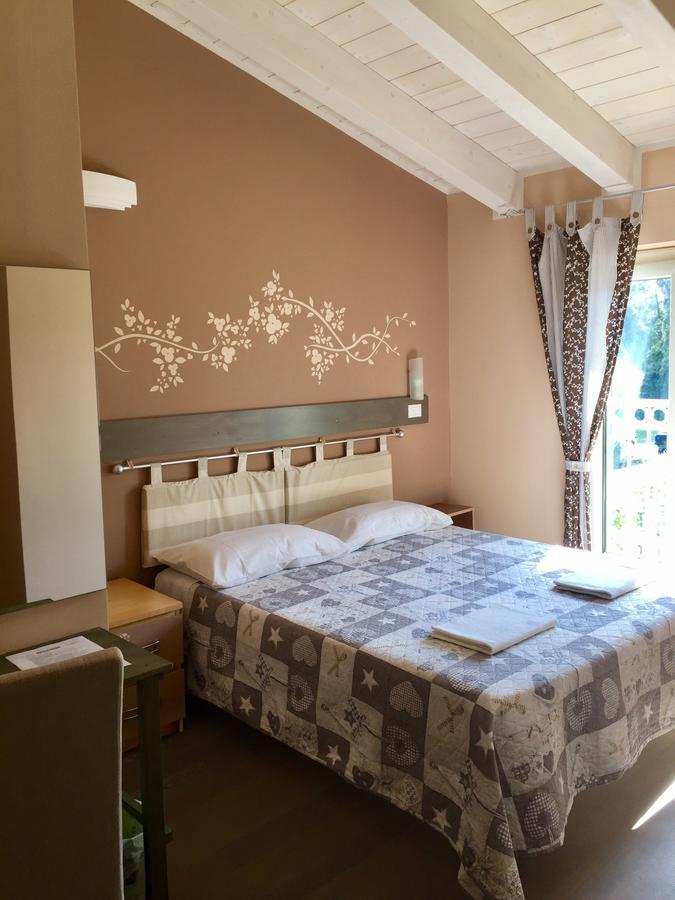 Bba2Passi Bed & Breakfast Marina di Massa Ngoại thất bức ảnh