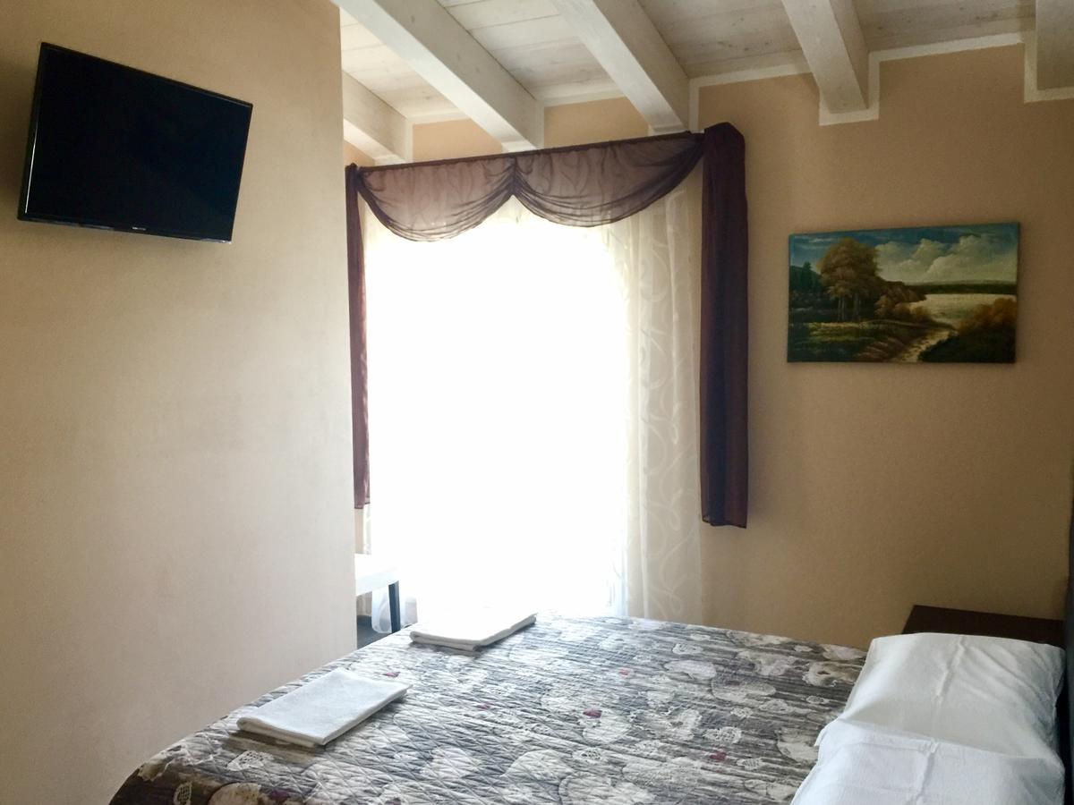 Bba2Passi Bed & Breakfast Marina di Massa Ngoại thất bức ảnh