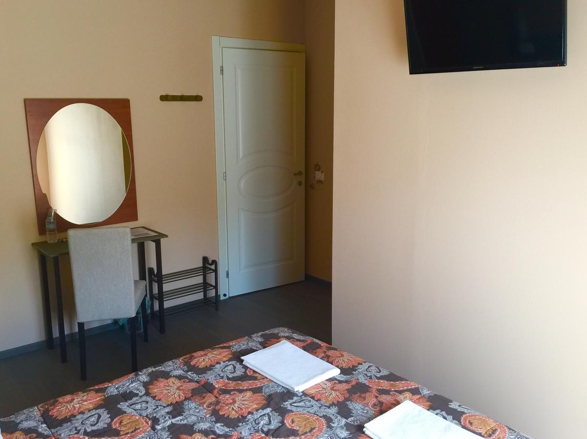 Bba2Passi Bed & Breakfast Marina di Massa Ngoại thất bức ảnh